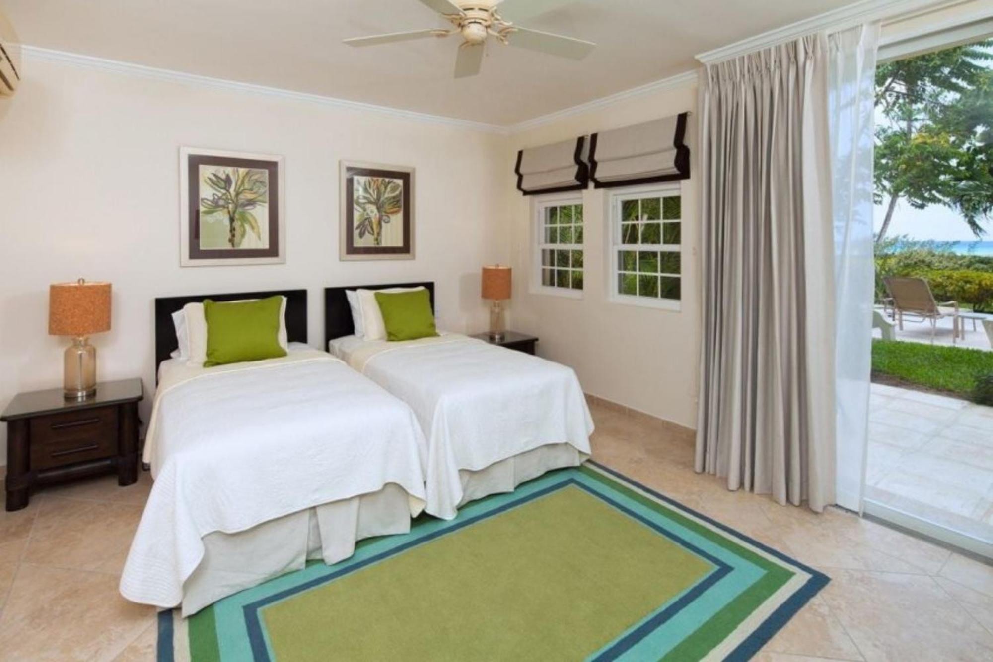 Sapphire Beach Condos Christ Church Rum bild