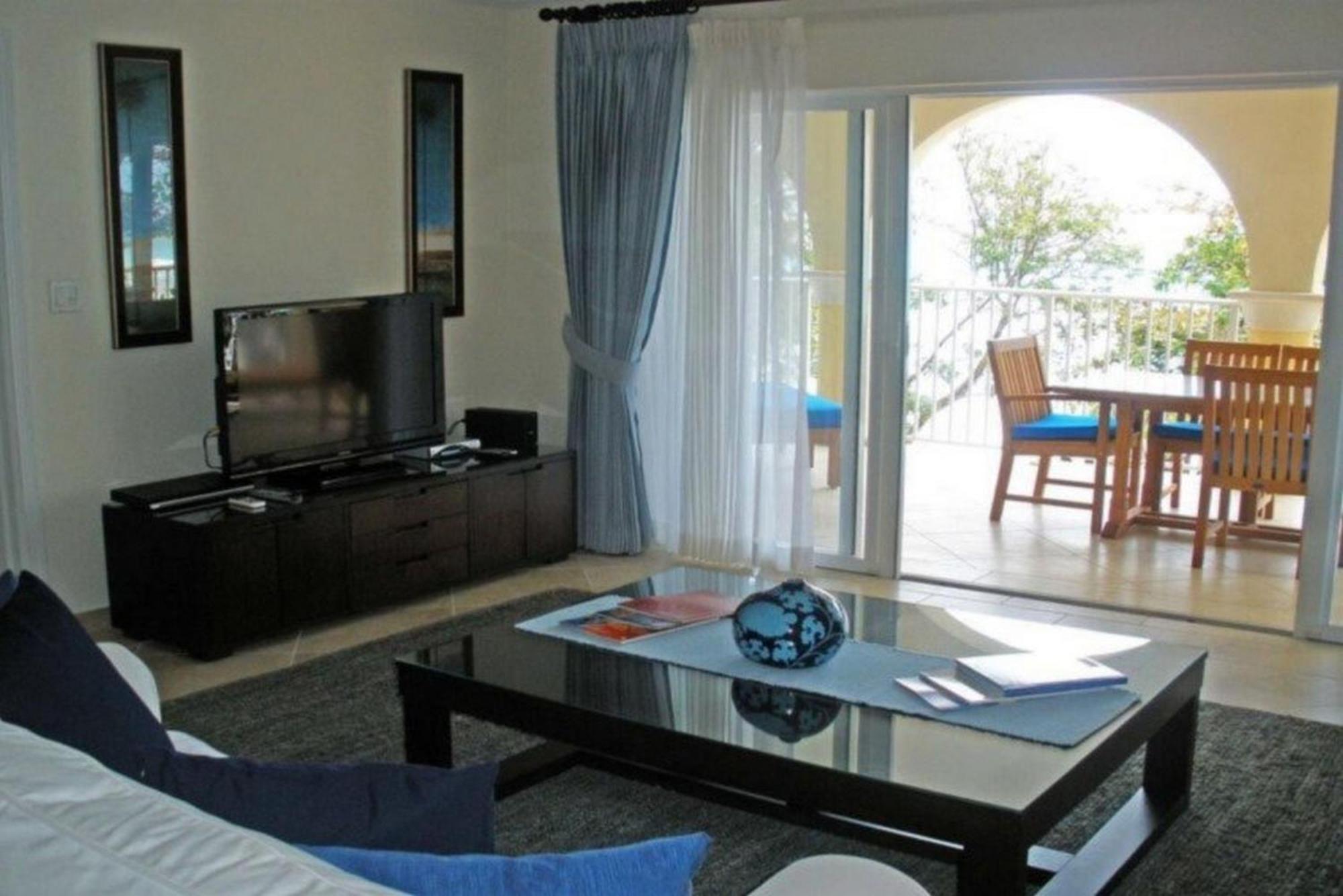 Sapphire Beach Condos Christ Church Rum bild