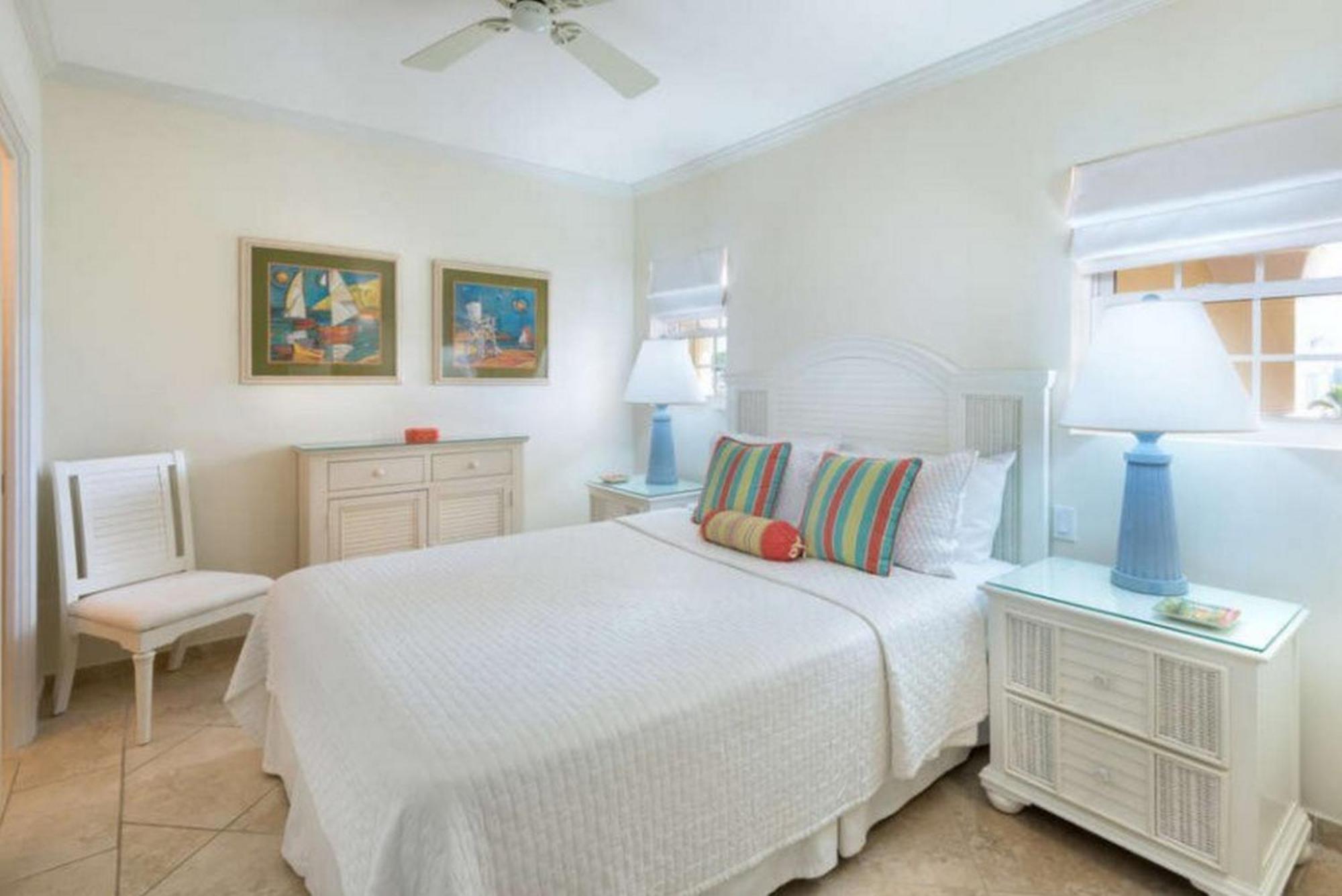 Sapphire Beach Condos Christ Church Rum bild
