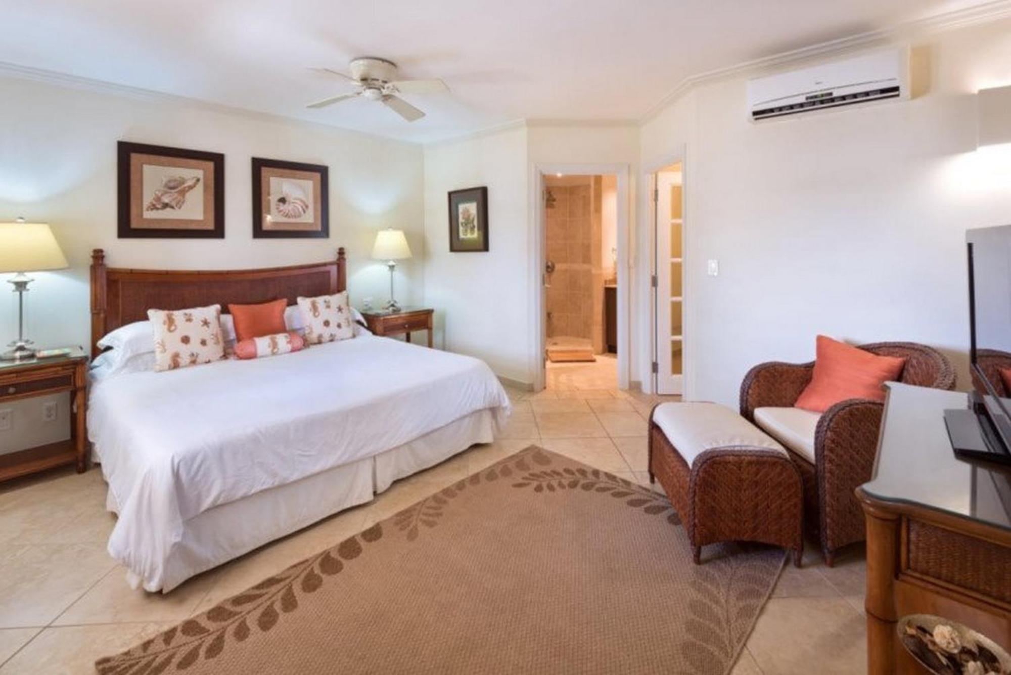 Sapphire Beach Condos Christ Church Rum bild