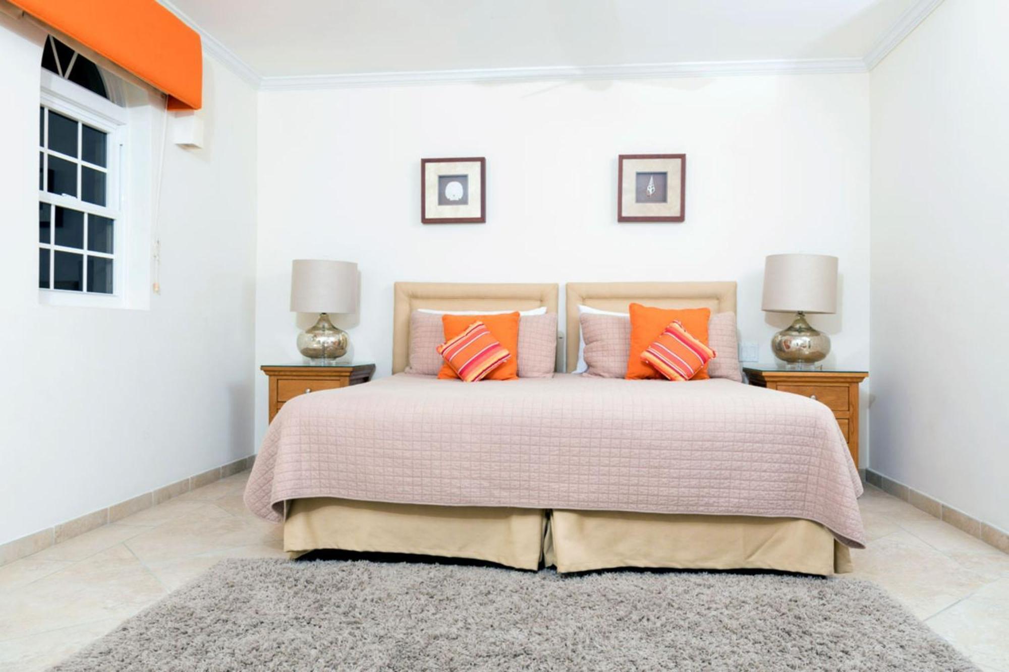 Sapphire Beach Condos Christ Church Rum bild